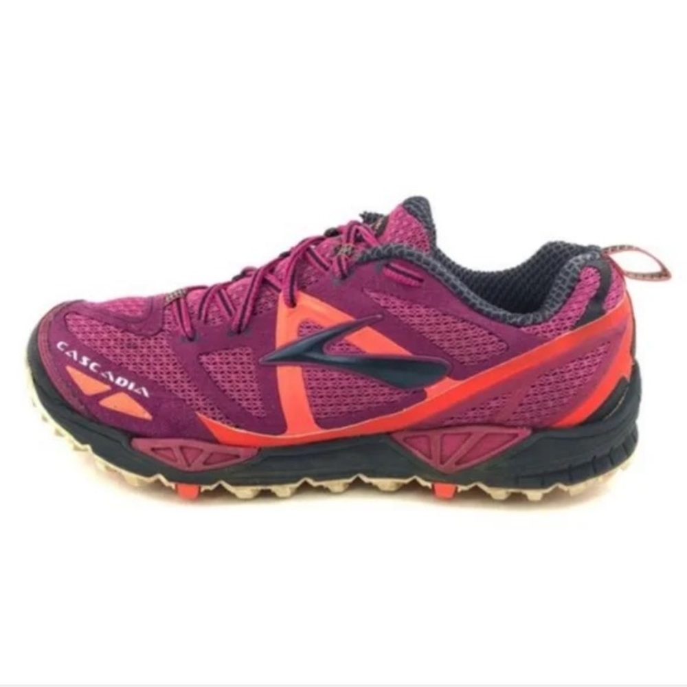 Brooks Cascadia 9 Trail Running Shoes Raspberry Pink and Purple Size 9.5